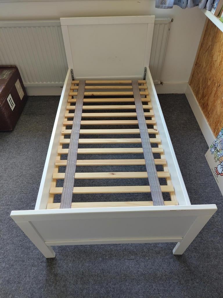 Peuterbed wit 70x150, Kinderen en Baby's, Kinderkamer | Bedden, Gebruikt, 70 tot 85 cm, 140 tot 160 cm, Ophalen