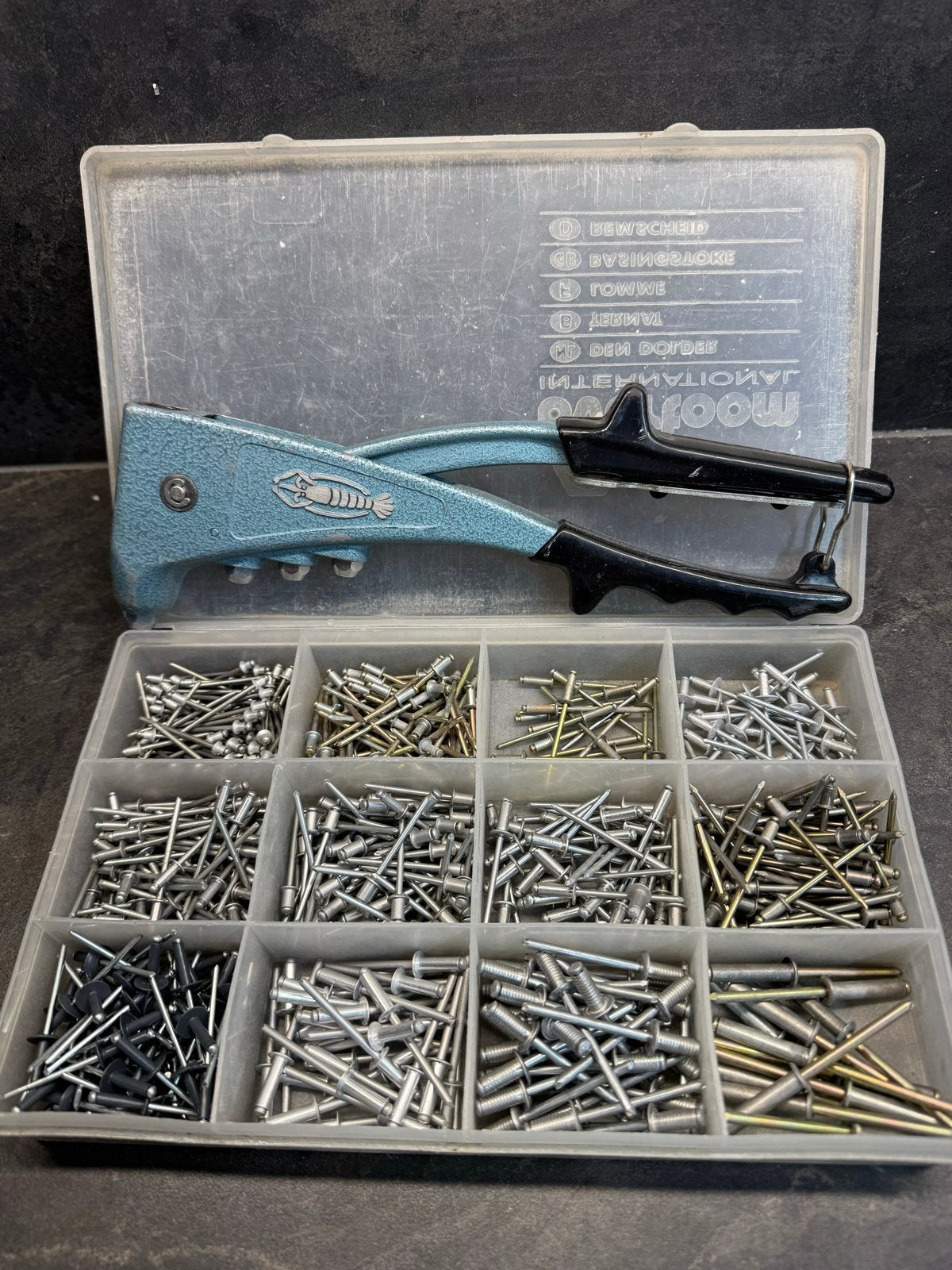 Popnageltang met assortiment doos, Ophalen of Verzenden, Gebruikt, Overige typen