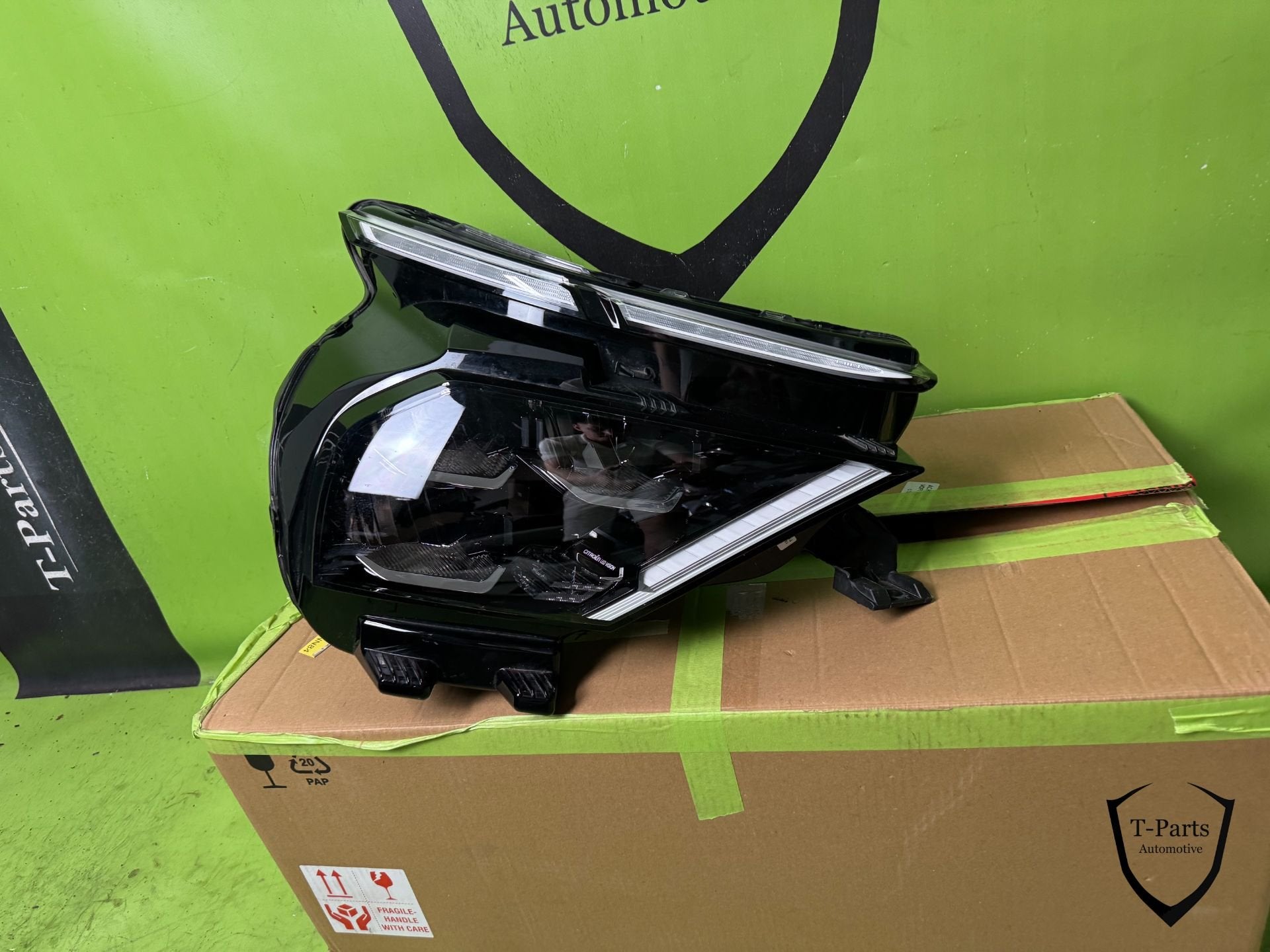 Citroen C4 Rechts koplamp e-C4 lamp LED 9830649280, Gebruikt, Citroën, Stellantis N.V., Ophalen of Verzenden