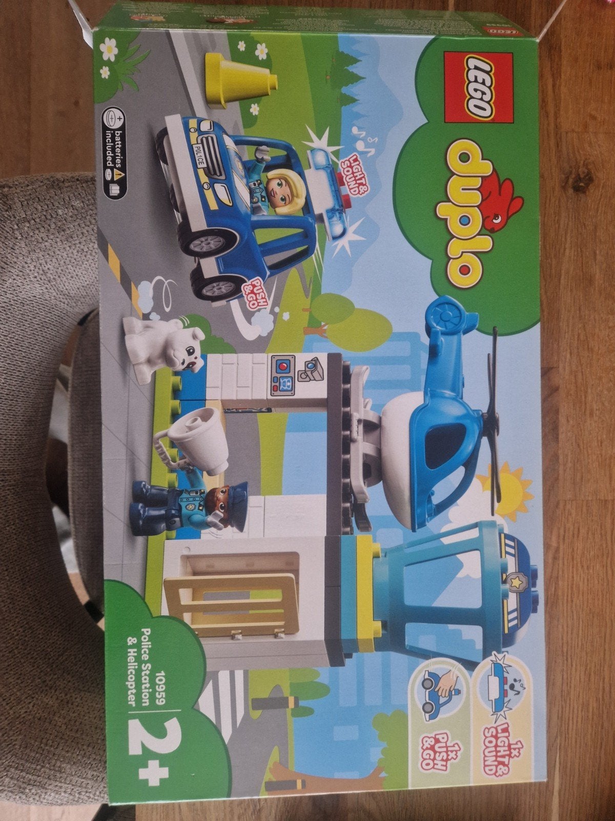 LEGO Duplo 10959 Politiebureau en Helikopter met doos, City, Ophalen of Verzenden, Zo goed als nieuw, Duplo