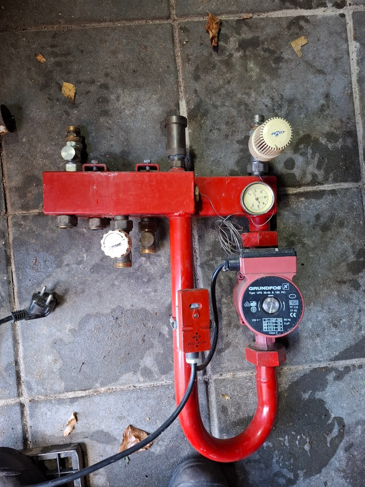 Verdeler met pomp vloerverwarming, Ophalen, Gebruikt, Minder dan 200 watt, Overige typen