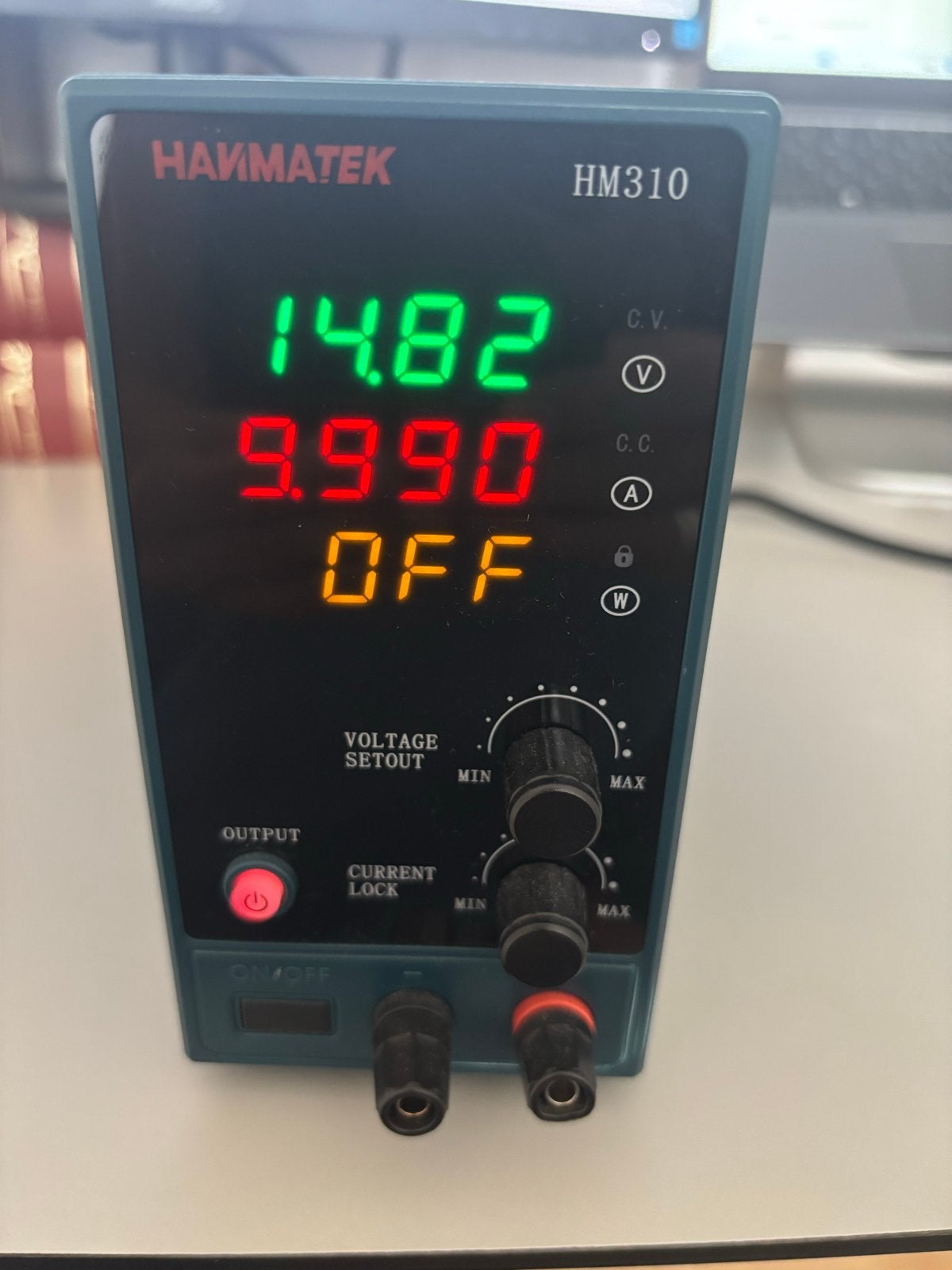 HANMATEK HM310 Laboratoriumvoeding 0-30V / 10A, Ophalen, Zo goed als nieuw