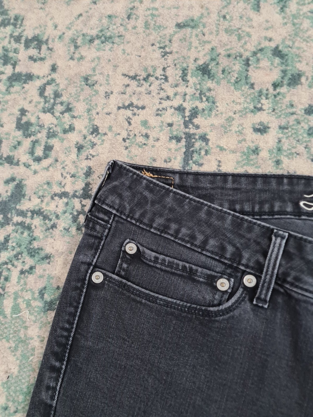 Levi’s 710 super skinny W26 L30 Dames Tulsi2630 Low-rise, Zwart, Ophalen of Verzenden, Zo goed als nieuw, W27 (confectie 34) of kleiner