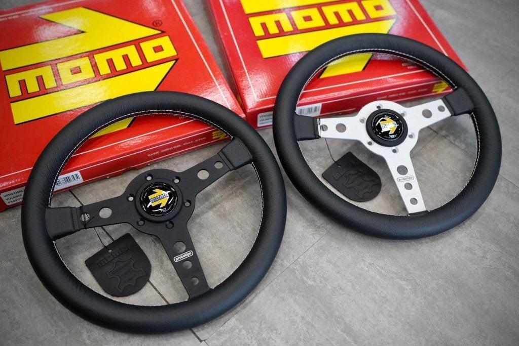 Momo Prototipo leder stuur sportstuur 320mm zilver zwart