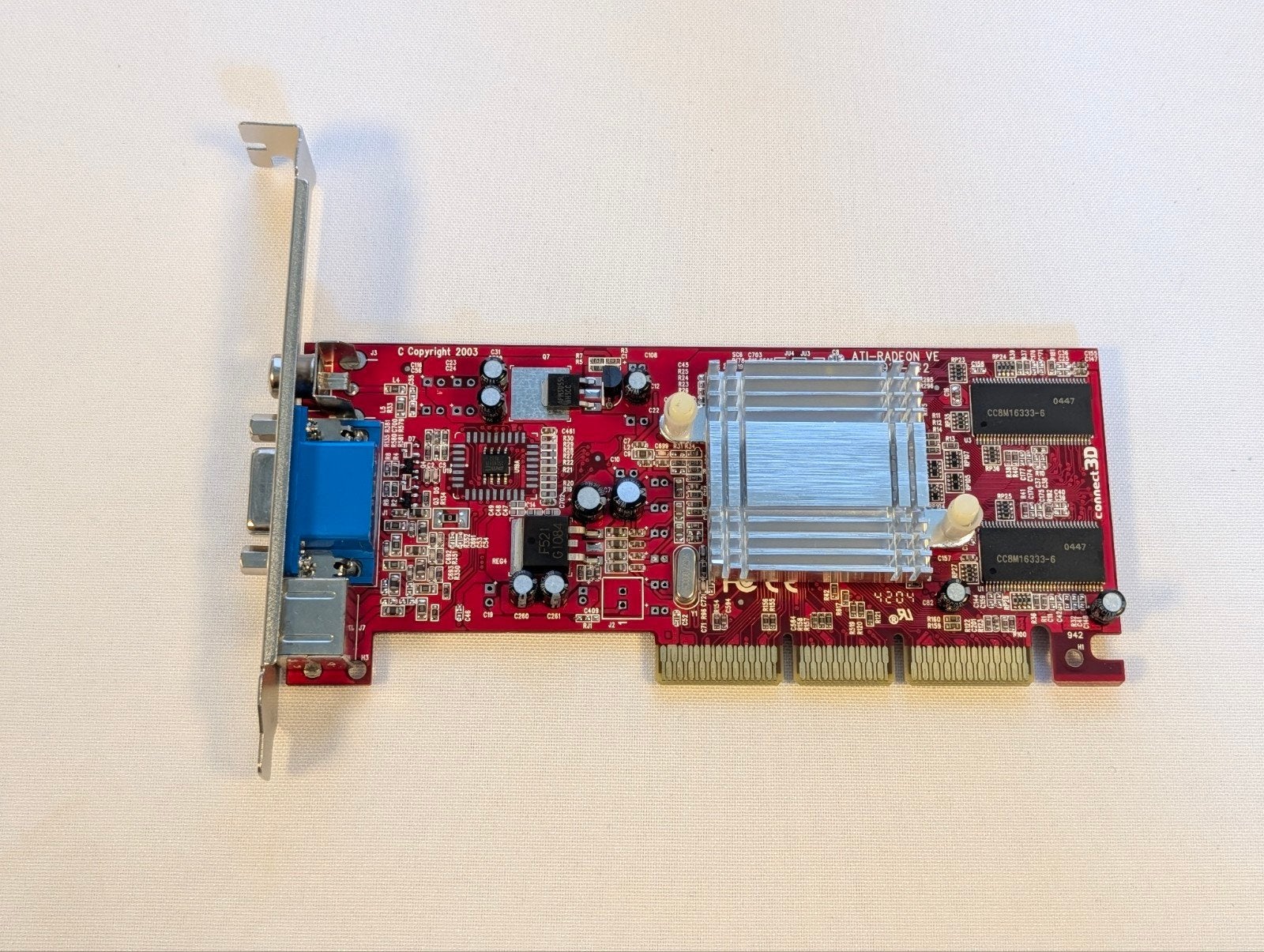 ATI Radeon 7000 64MB DDR AGP Videokaart VGA S-Video TV-out, Ophalen of Verzenden, ., ., .