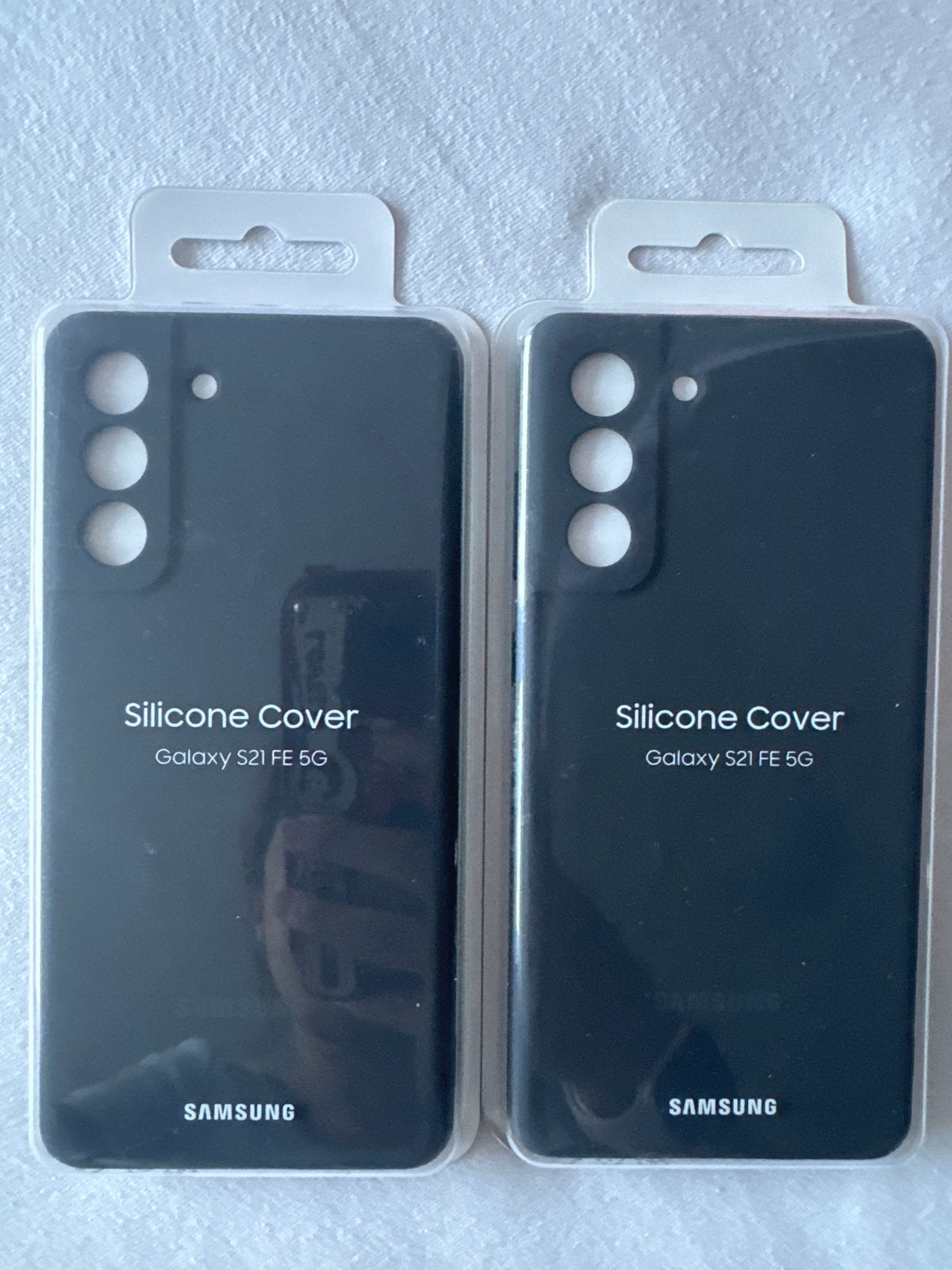 2x Originele Samsung Silicone Cover Galaxy S21 FE 5G Zwart, Ophalen, Nieuw, Overige modellen, Hoesje of Tasje