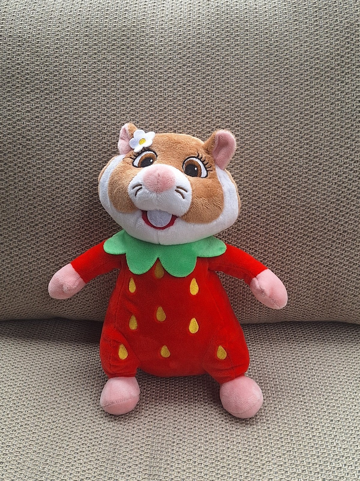 Leuke Hamster Knuffel in Aardbeienpakje, Kinderen en Baby's, Speelgoed | Knuffels en Pluche, Overige merken, Overige karakters