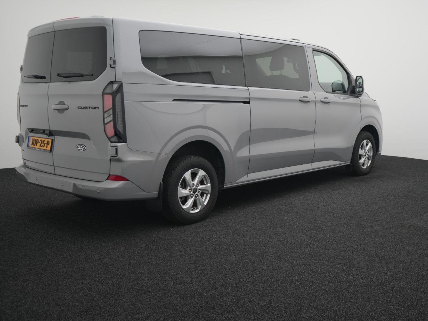 Ford Transit Custom 340 2.5 PHEV L2H1 Limited, Auto's, 12 maanden, Gebruikt, 4 cilinders, Bedrijf