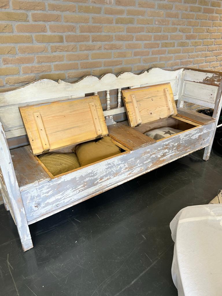 Houten bank met opbergruimte - Brocante stijl, Antiek en Kunst, Ophalen of Verzenden