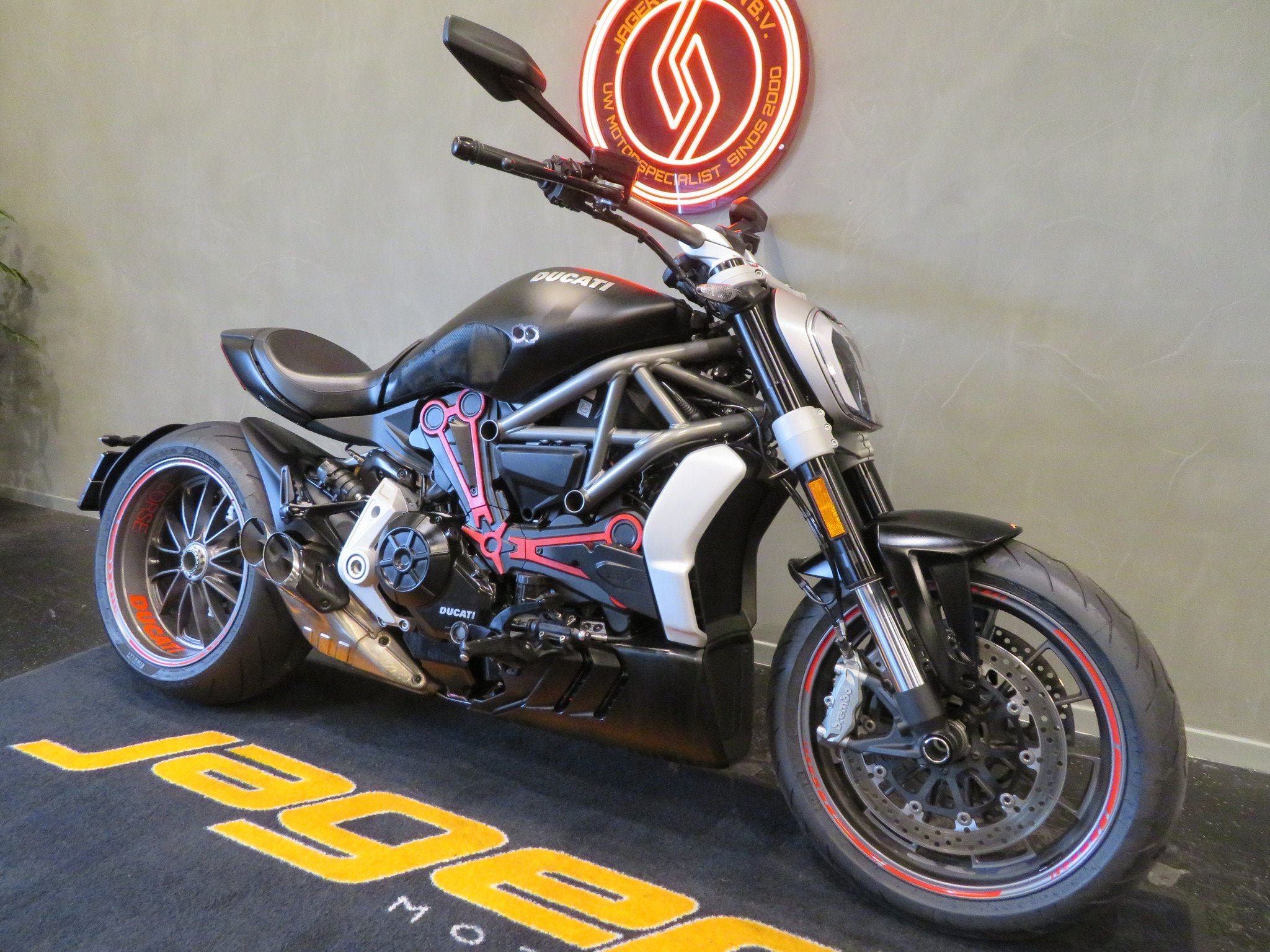 Ducati XDIAVEL X DIAVEL PERFECT! HISTORY (bj 2016), Bedrijf, Naked bike