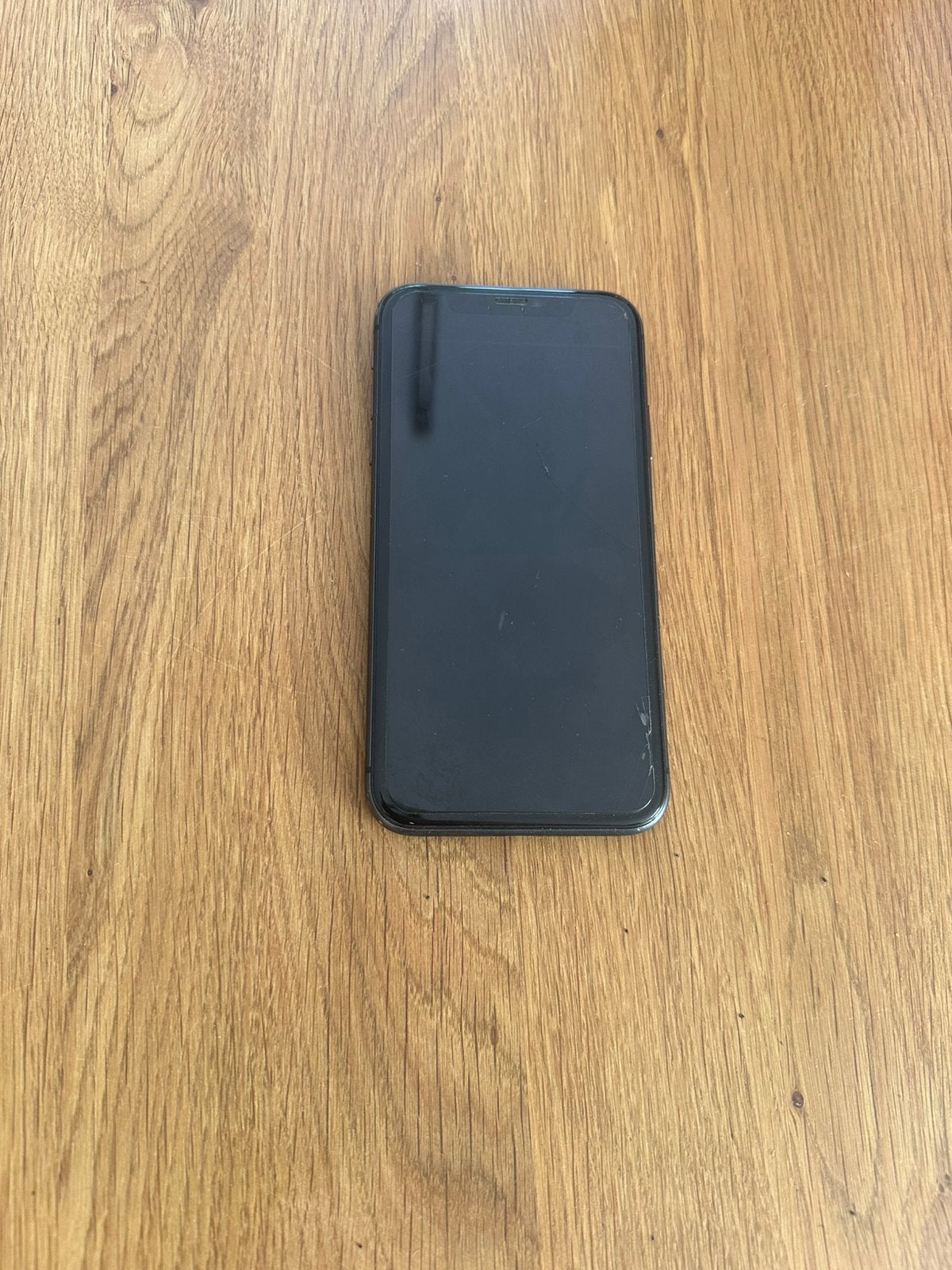 Iphone 11, Zwart, Zo goed als nieuw, 64 GB, IPhone 11