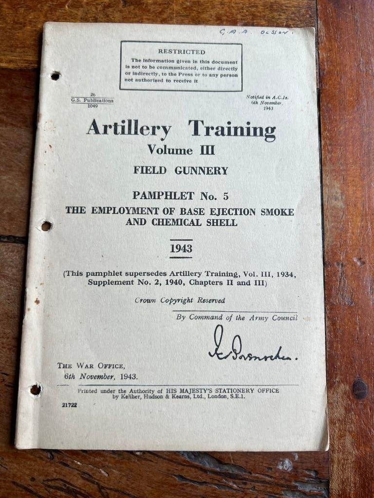 WO2 Brits voorschrift gebruik rookgranaten artillerie 1943, Verzamelen, Verzenden, Engeland, Boek of Tijdschrift