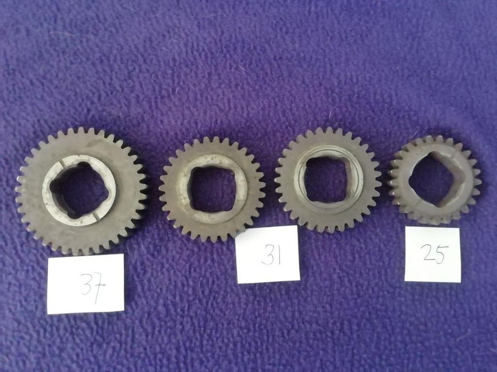 Zundapp org versnellings tandwielen 1/37t. 2/31t  1/25t, Ophalen of Verzenden, Gebruikt, Blok