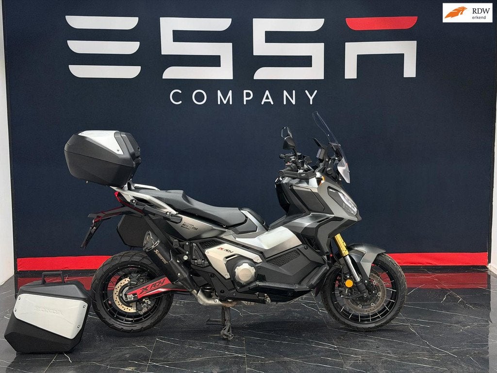 Honda Scooter X ADV 750 Akrapovic Top/Zijkoffers Smoke LED, Motoren, Motoren | Honda, Bedrijf, Scooter, meer dan 35 kW, ABS, LED Verlichting