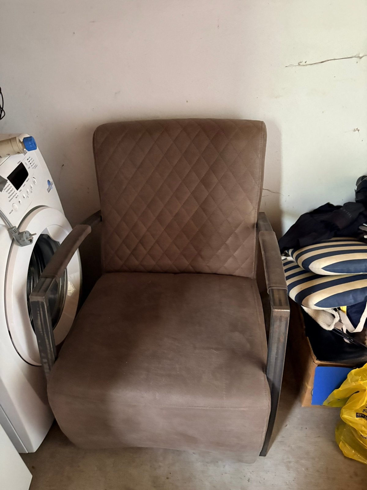 Stevige stoel te koop!, Huis en Inrichting, Ophalen, Zo goed als nieuw, Eén
