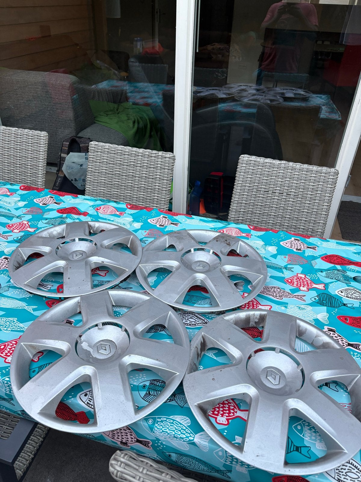 Set van 4 Renault wieldoppen, Ophalen of Verzenden, Gebruikt