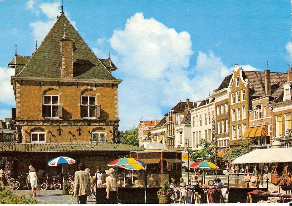 Leeuwarden      63, Ophalen of Verzenden, Voor 1920, Friesland