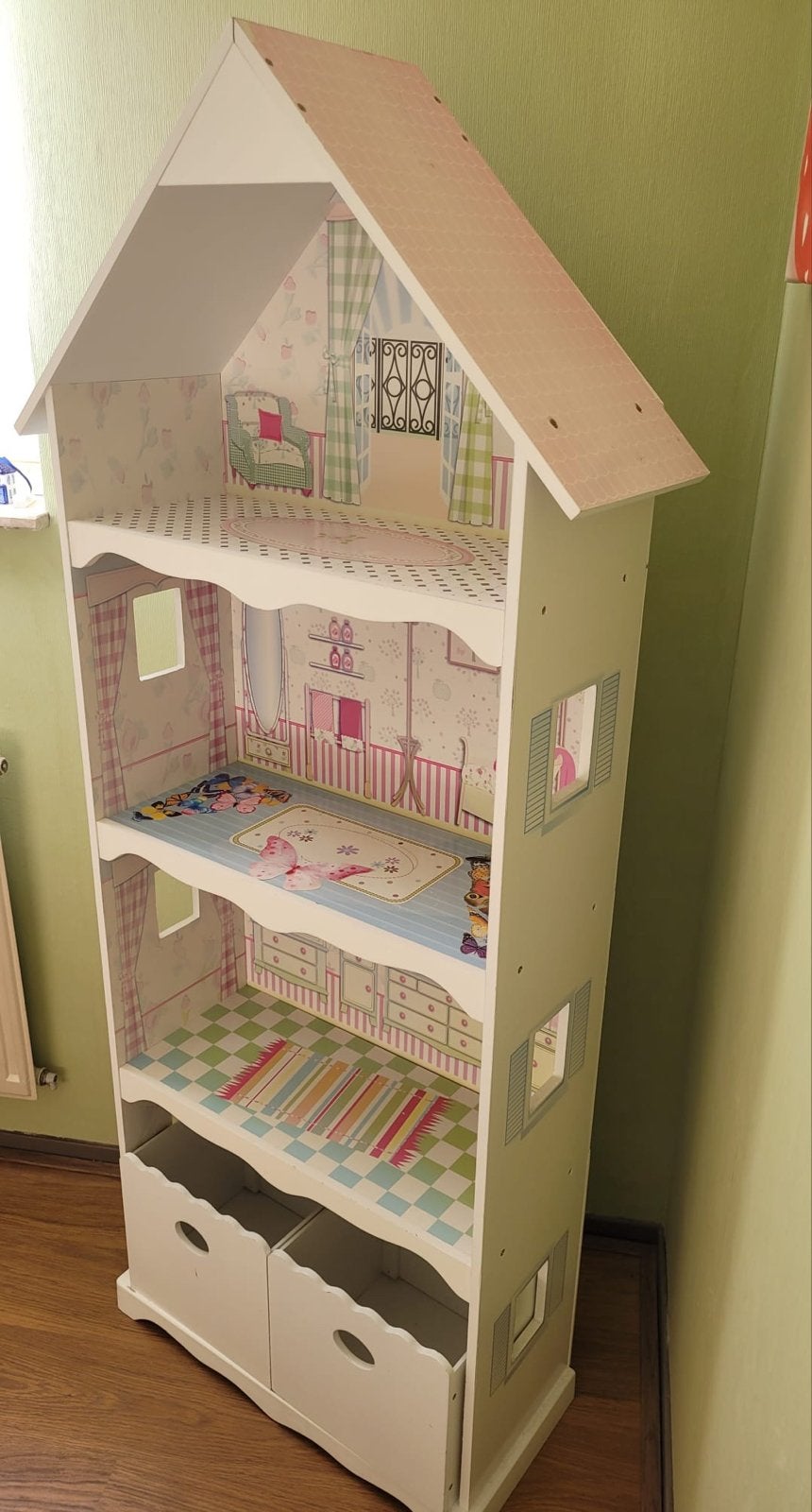 Large wooden dollhouse with 4 floors & 2 storage bins, Ophalen, Zo goed als nieuw, Poppenhuis