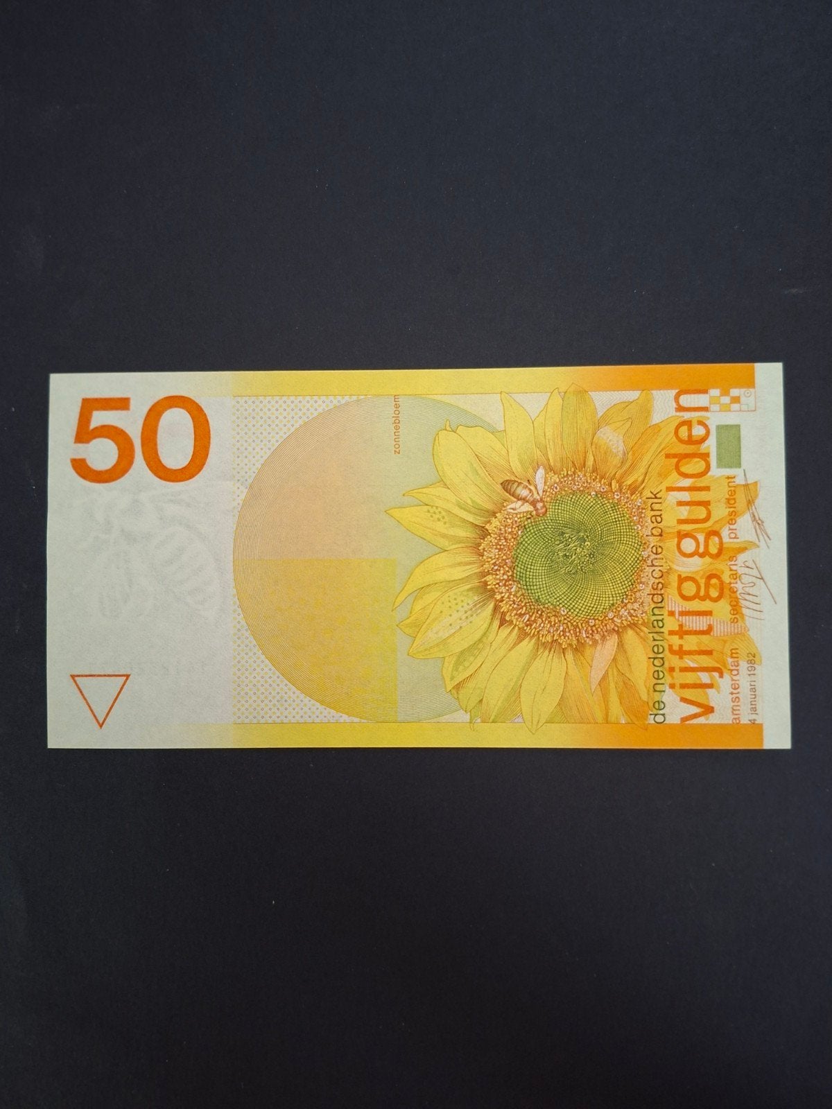 50 gulden Zonnebloem uit 1982 in UNC
Serie nummer 1412520471, Postzegels en Munten, Bankbiljetten | Nederland, Verzenden, 50 gulden