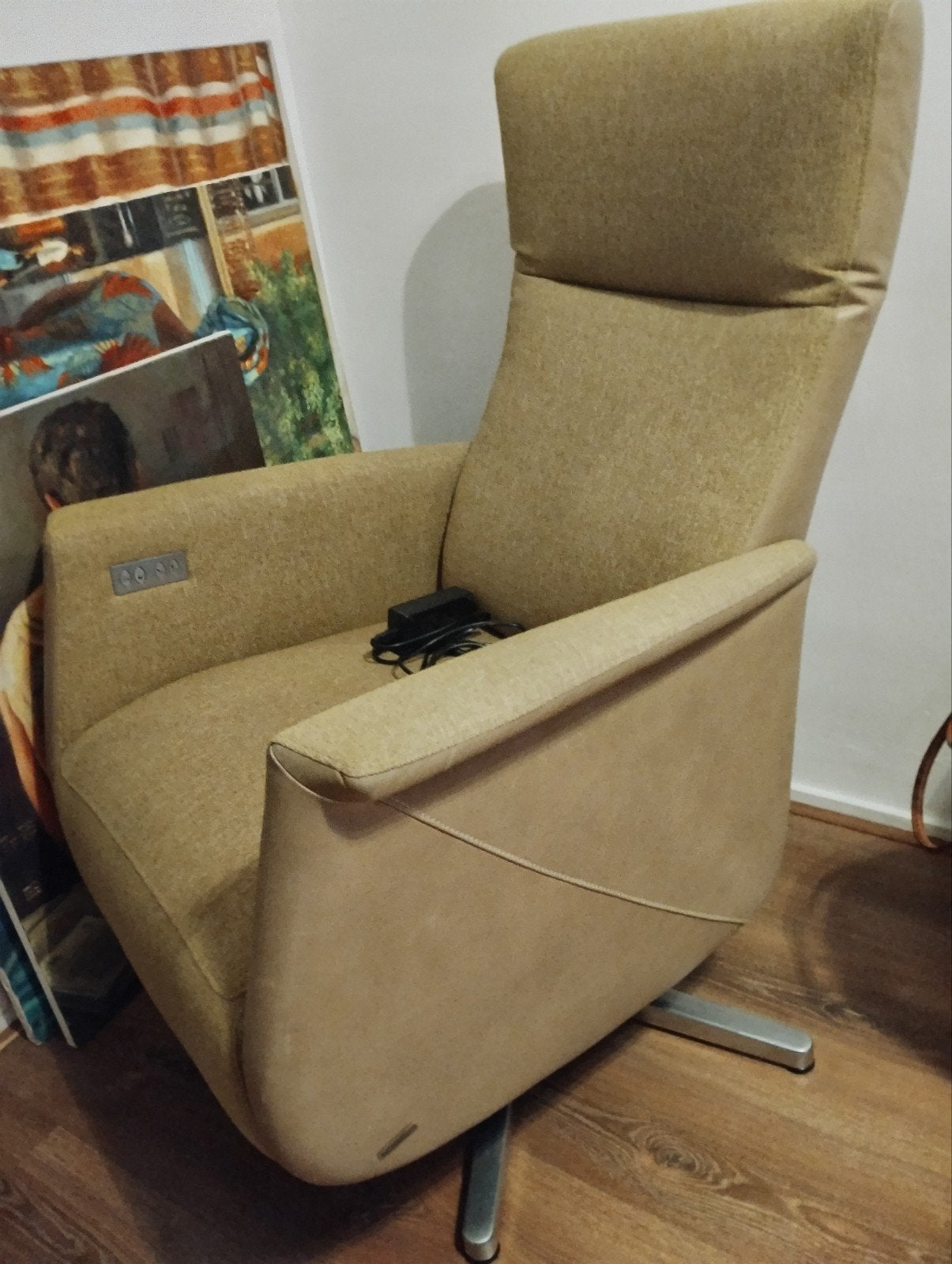 Prominent sta op fauteuil, Ophalen, Minder dan 75 cm, 50 tot 75 cm