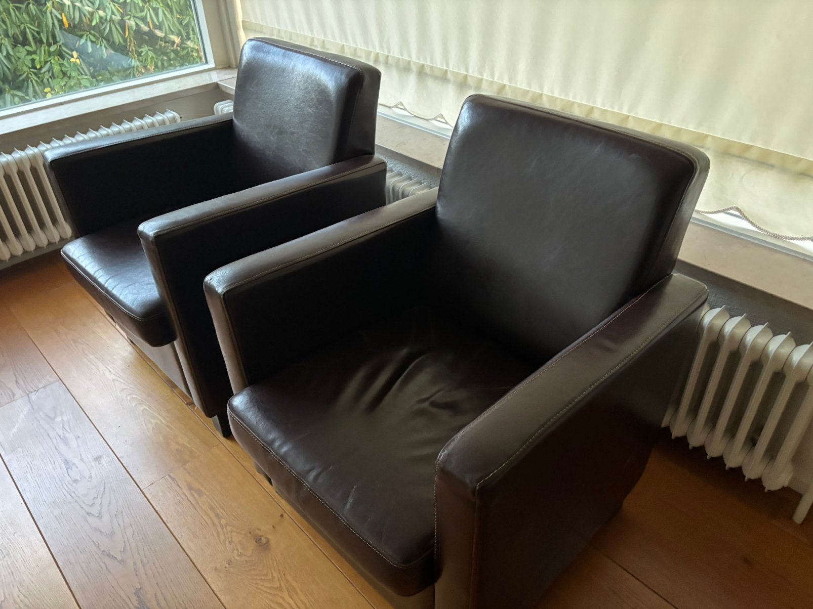 Twee bruin lederen fauteuils, Huis en Inrichting, Fauteuils, Ophalen, Gebruikt, Modern /lobey, 50 tot 75 cm
