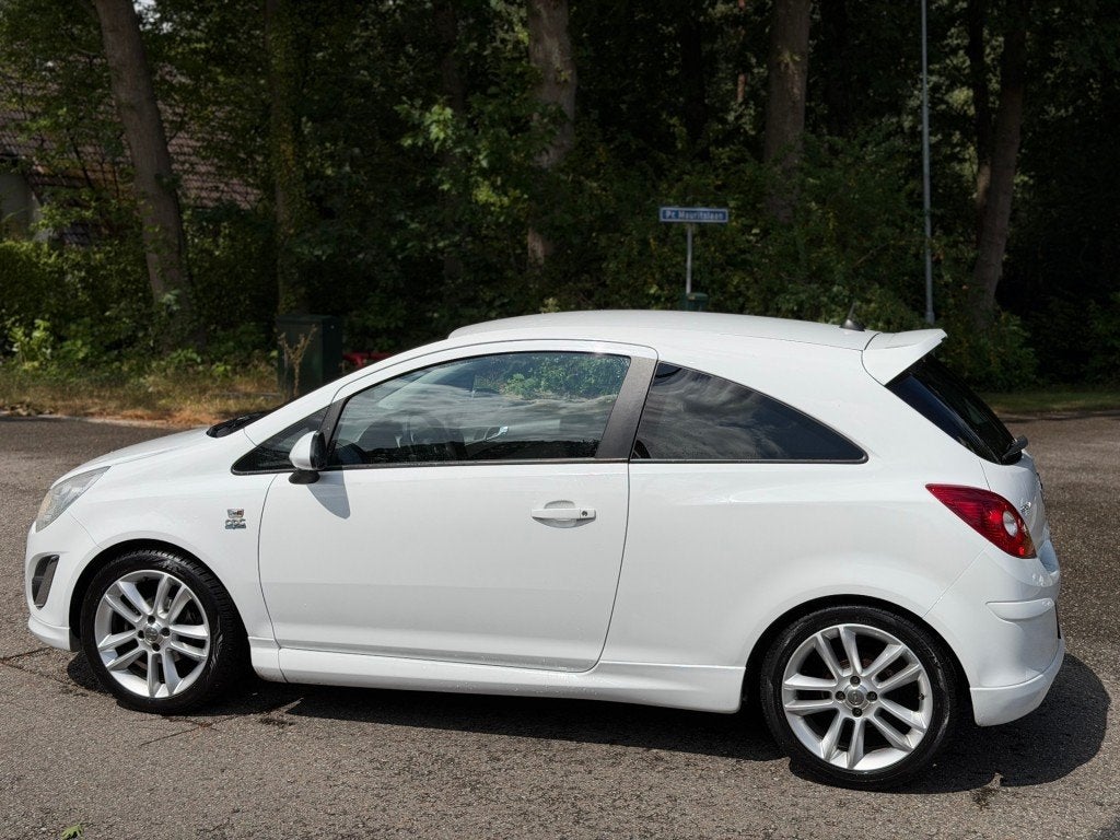 Opel CORSA 1.2 OPC Pakket - Navi - Airco - Cruise control !!, Auto's, Opel, Voorwielaandrijving, Euro 5, 450 kg, Electronic Stability Program (ESP)