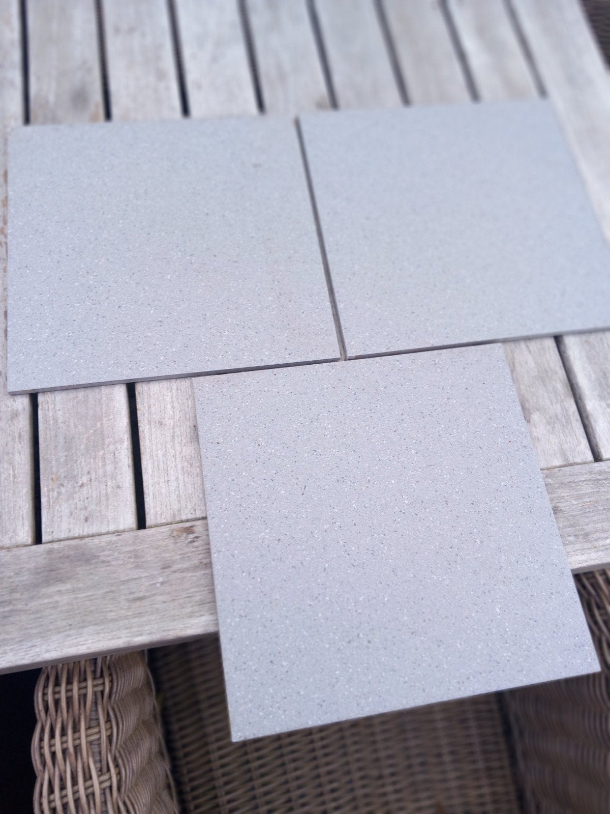 gratis badkamer vloertegels 30x30  19 stuks, Ophalen