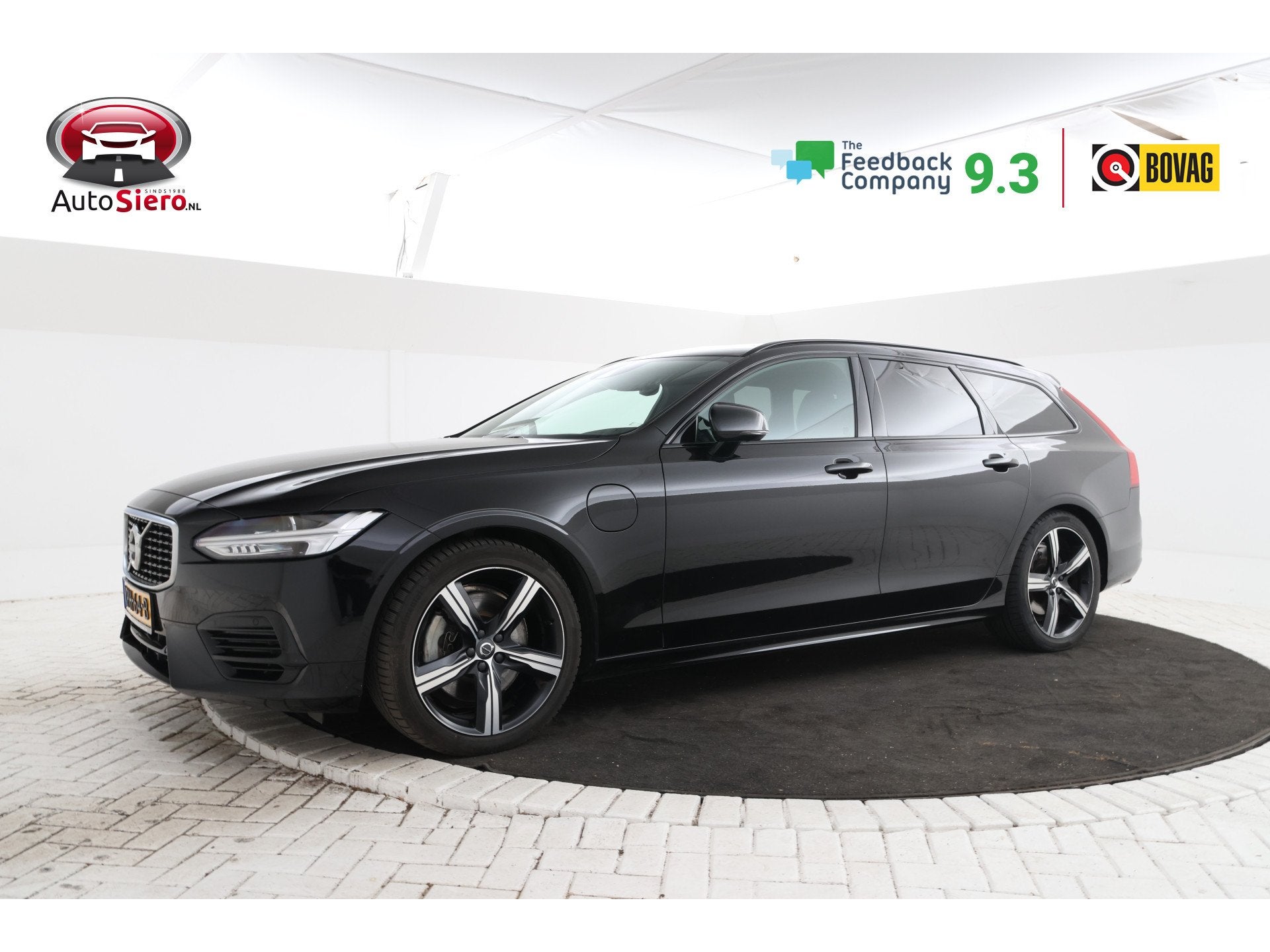Volvo V90 2.0 T8 AWD R-Design Panorama, Leder, Memory, Trekh, Auto's, Automaat, 4 cilinders, Zwart, Plug-in hybride