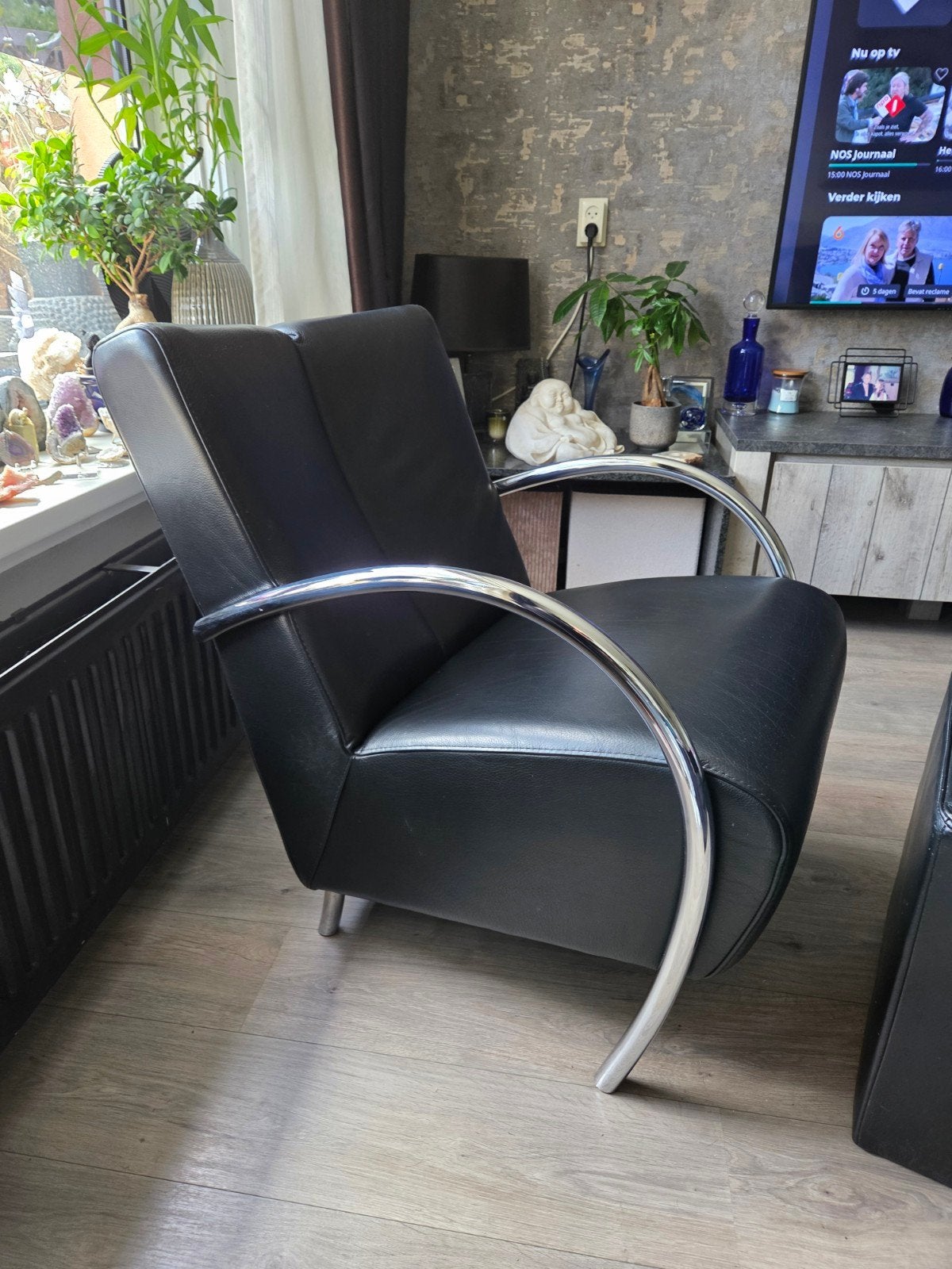 design Leren lounge stoel fauteuil inclusief leren poef, Ophalen, Zo goed als nieuw, Design leren stoel met rvs, 50 tot 75 cm