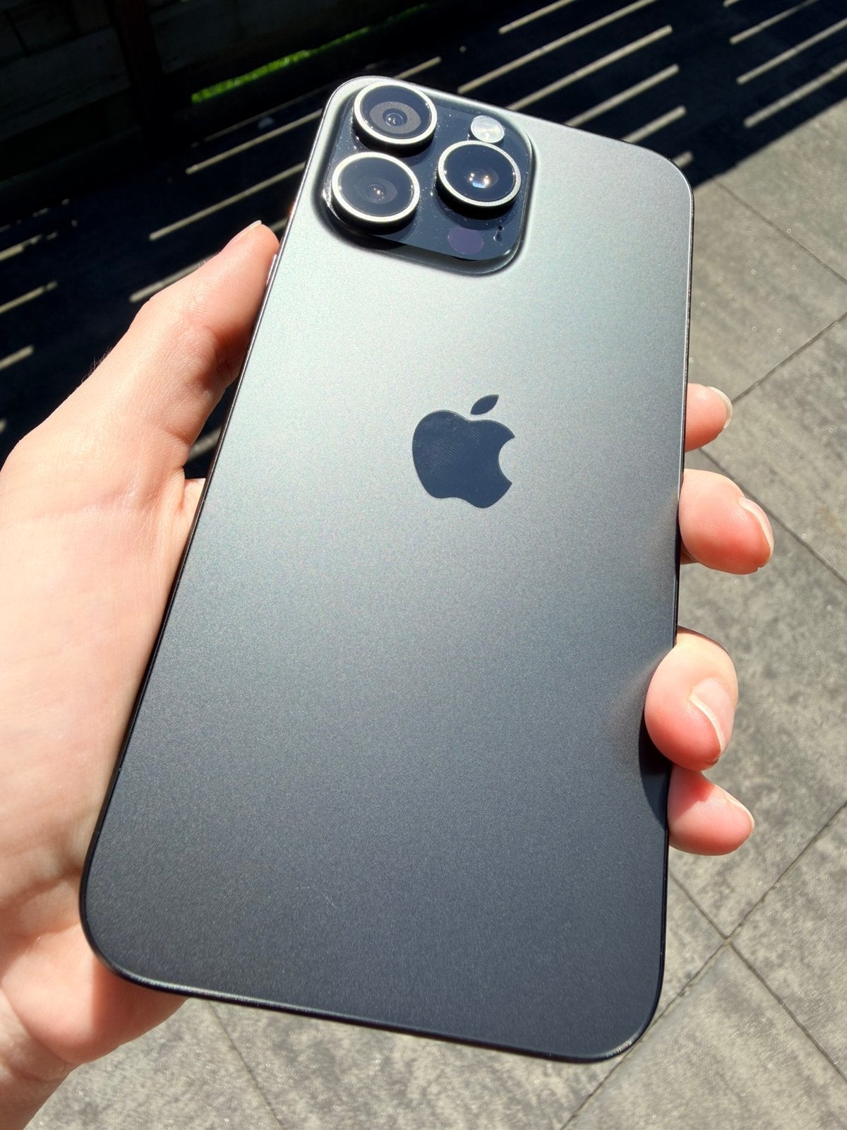 Apple iPhone 15 Pro Max | Incl. screenprotector, Telecommunicatie, Mobiele telefoons | Apple iPhone, 83 %, Zwart, IPhone 15 Pro Max