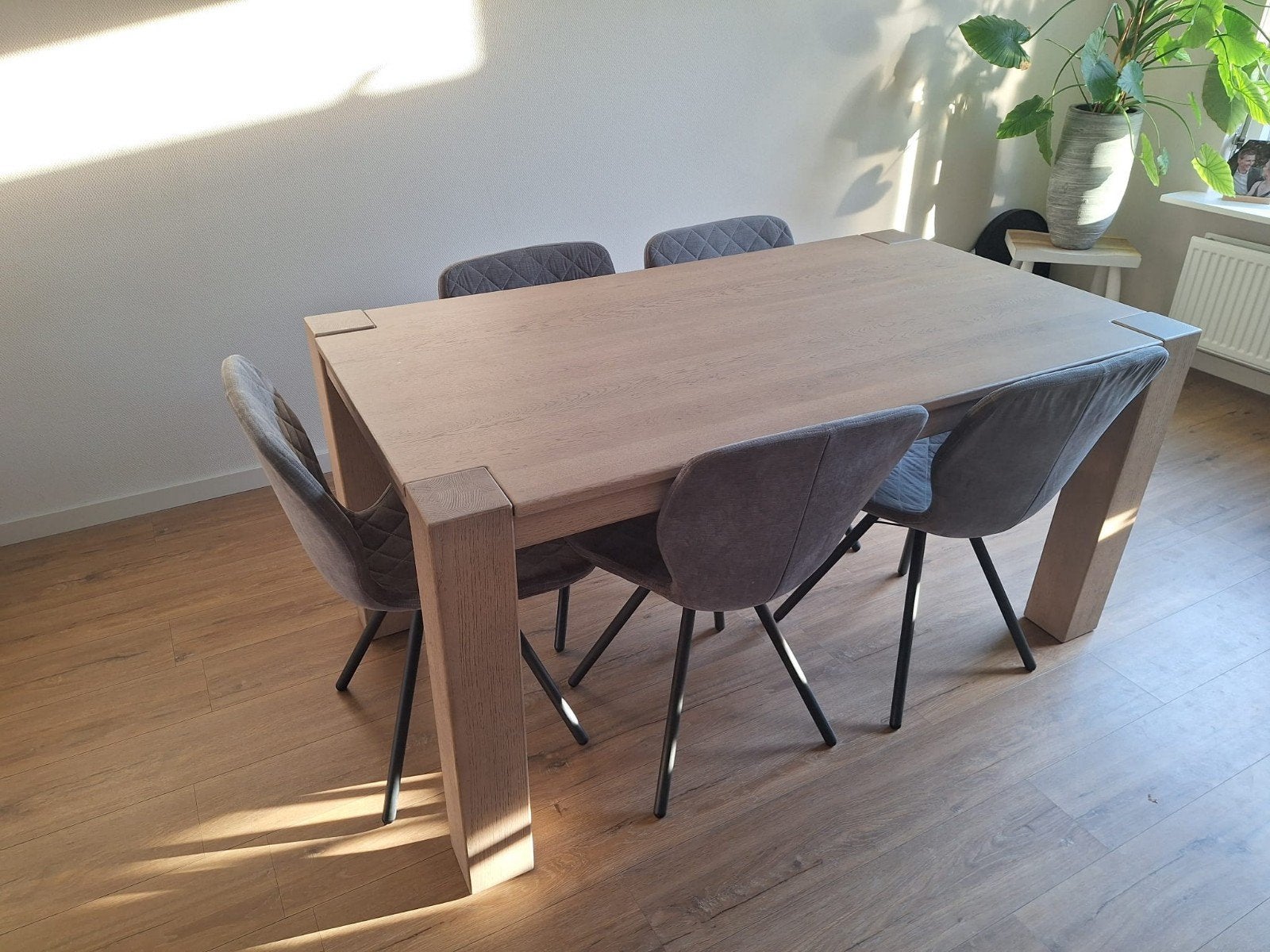 Eettafel massief eiken 160x90 en 5 stoelen, Ophalen, Gebruikt, Eikenhout, 50 tot 100 cm