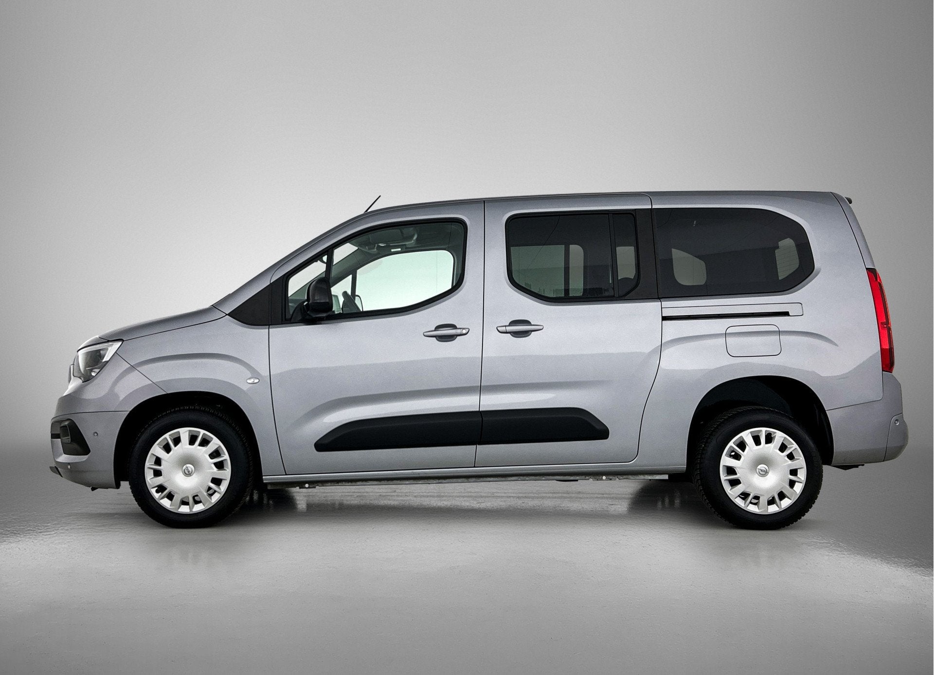 Opel Combo Life 1.2 Direct Leverbaar! Rolstoelauto, Auto's, Automaat, 12 maanden, Stof, Gebruikt