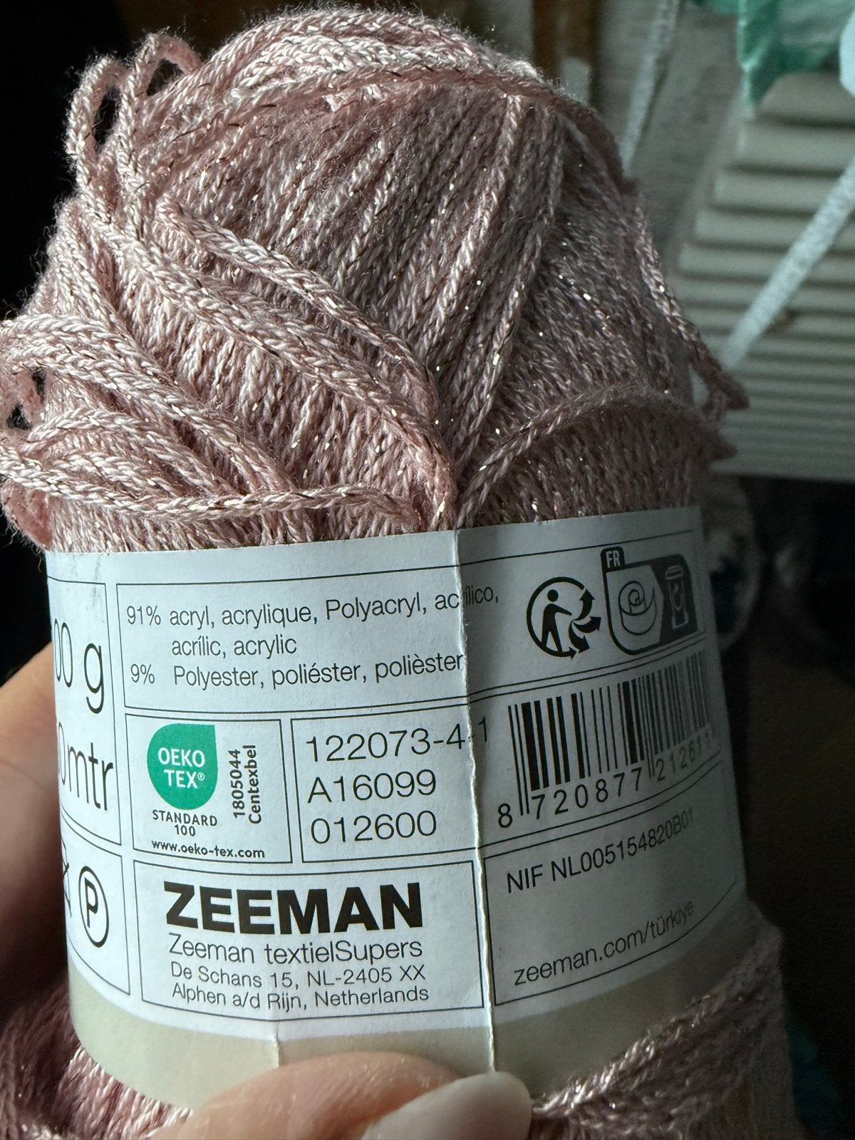 Gezocht: Zeeman Party Garen - Roze met Glitter (91% Acryl), Ophalen of Verzenden, Nieuw, Breien of Haken, Wol of Garen