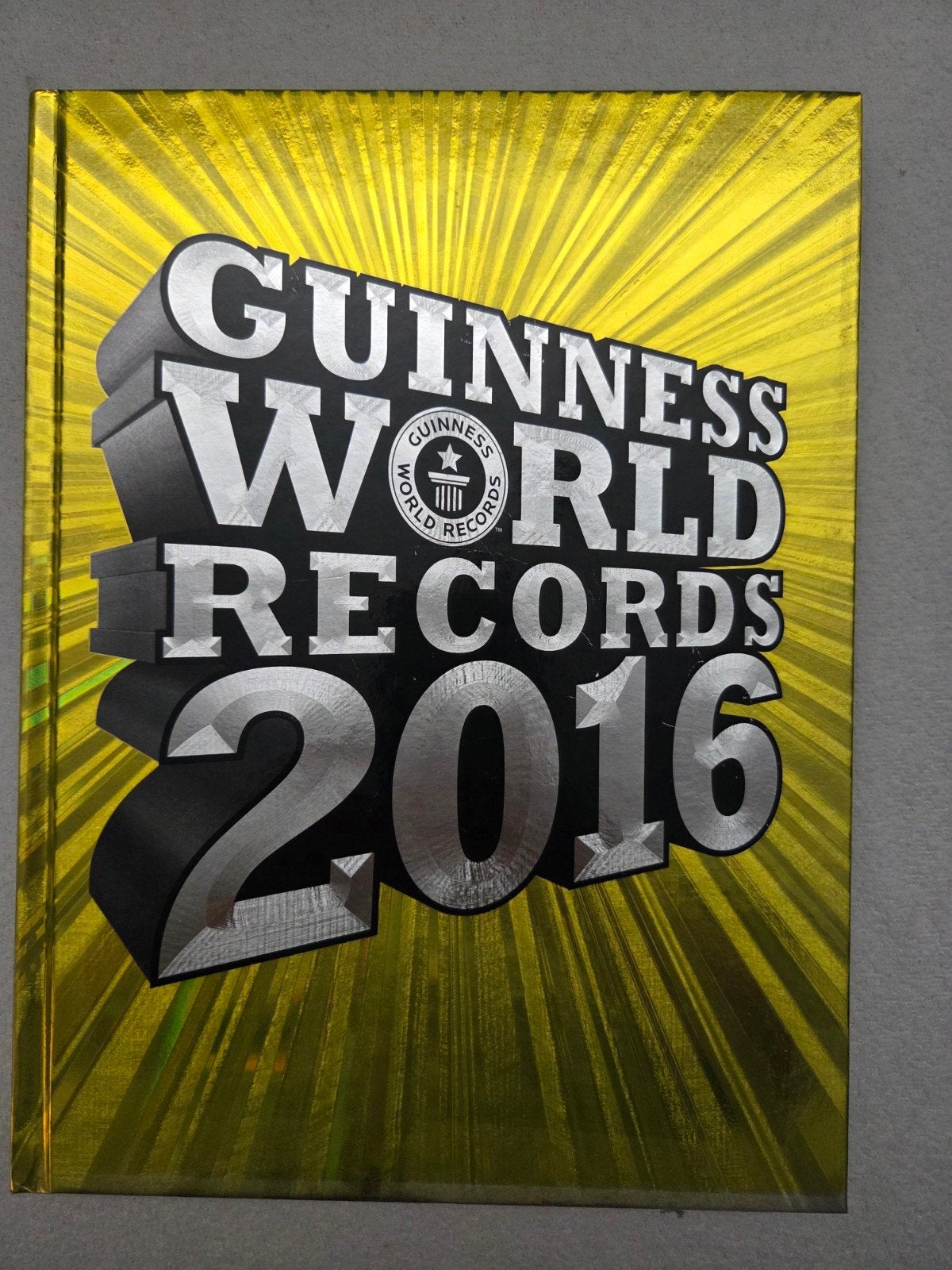 Guinness World Records 2016 Boek, Ophalen of Verzenden, Zo goed als nieuw, Guinness World Records, Wereld overig