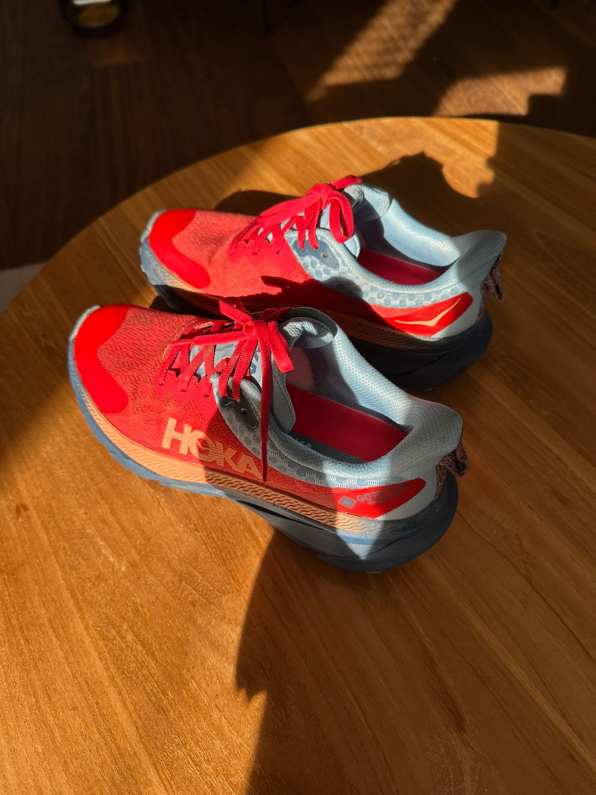 HOKA Challenger ART 7, Gore tex maat 38, Nieuw, Rood, Wandelschoenen, Ophalen of Verzenden