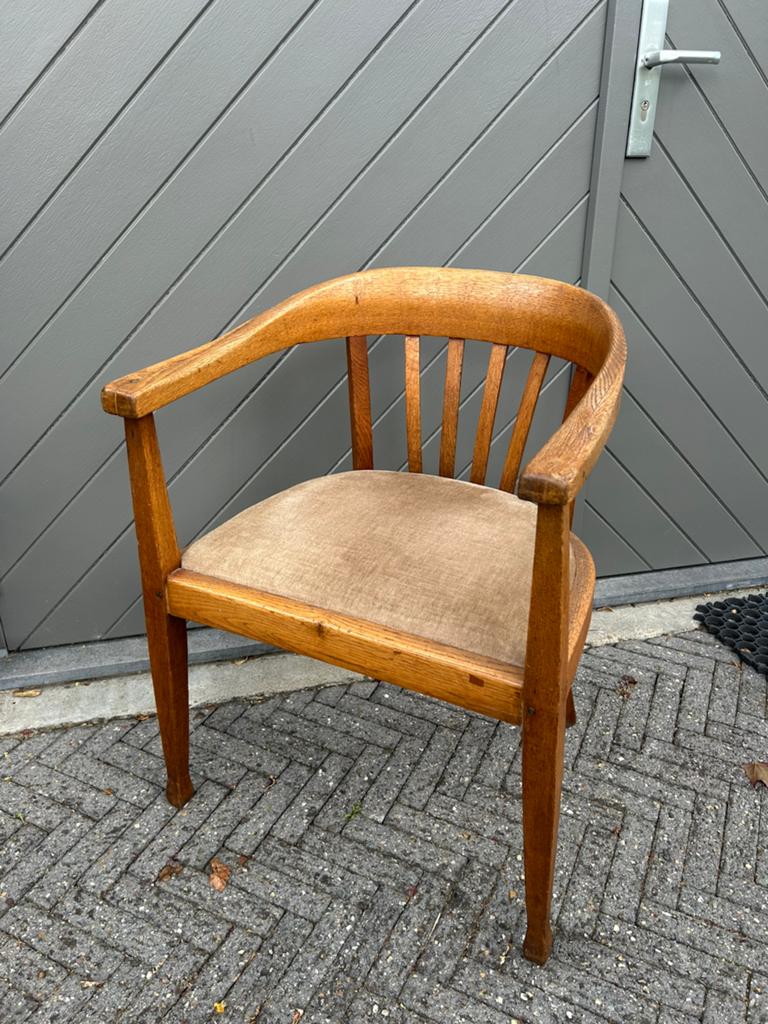 Oude stoel, Ophalen