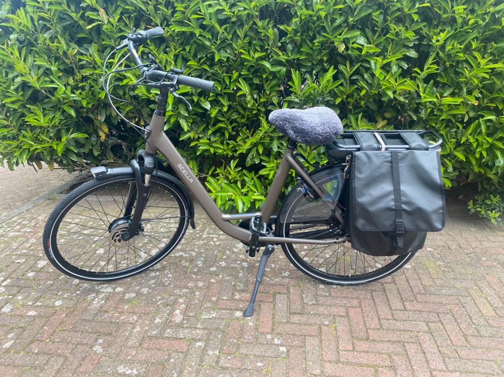 Stella Livarno z.g.a.n. Taupekleurige elektrische fiets, 51 tot 55 cm, Ophalen of Verzenden, Zo goed als nieuw, Overige merken