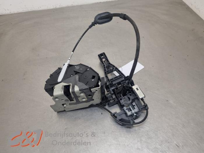 Deurslot Mechaniek 4Deurs rechts-achter van een Ford Transit, Gebruikt, -, -, Ophalen of Verzenden
