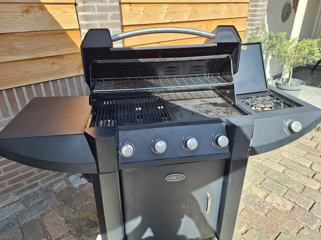 Boretti gasbarbecue (zonder gasfles), Ophalen