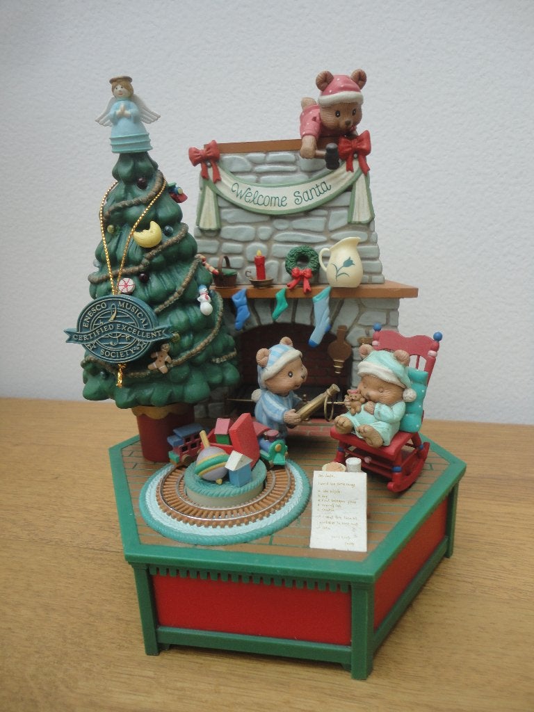 Mooie Enesco Kerstmis speeldoos van Kerst tafereel, Diversen, Ophalen of Verzenden, Gebruikt