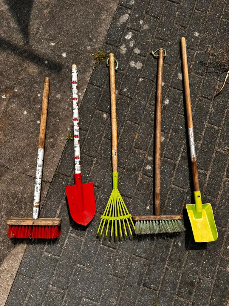 Leuke set kinder tuingereedschap voor de kleine tuinier, Tuin en Terras, Hand-tuingereedschap, Ophalen, Gebruikt, Overige soorten