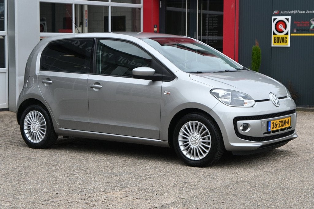 Volkswagen Up! 1.0 high up! BlueMotion 75pk! | Cruise Contro, Auto's, Volkswagen, Bedrijf, Te koop, up!, ABS, Airbags, Airconditioning