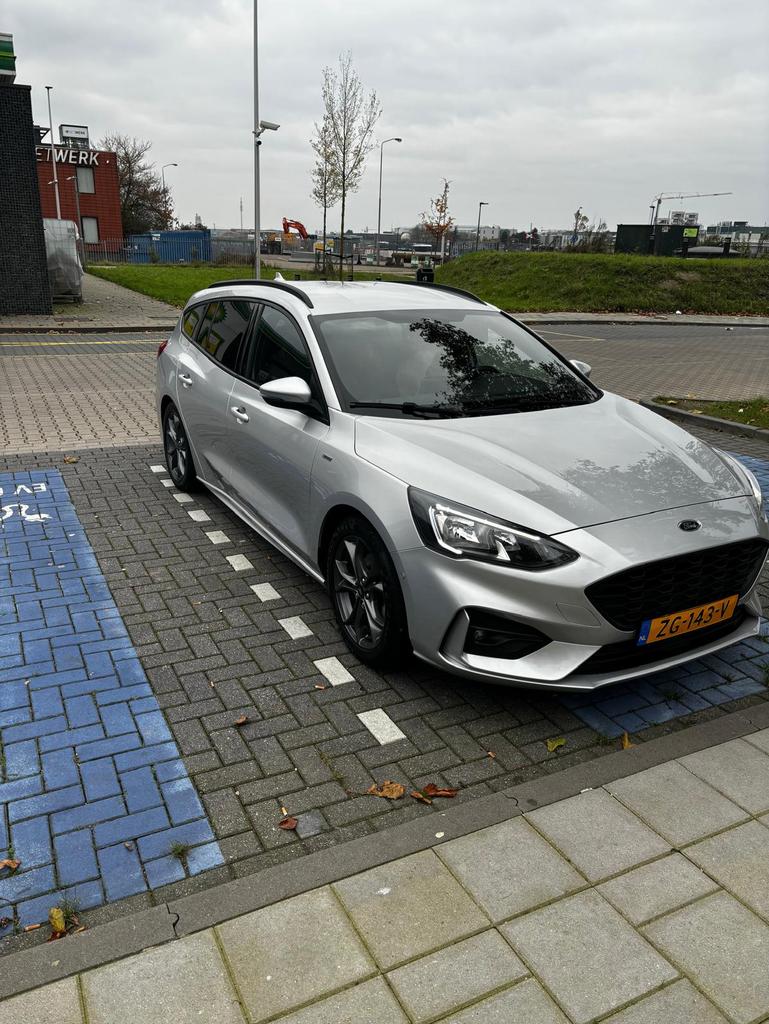 Ford Focus 1.0 Ecoboost ST Line grijs, Auto's, Zwart, 1283 kg, Origineel Nederlands, Stationwagon