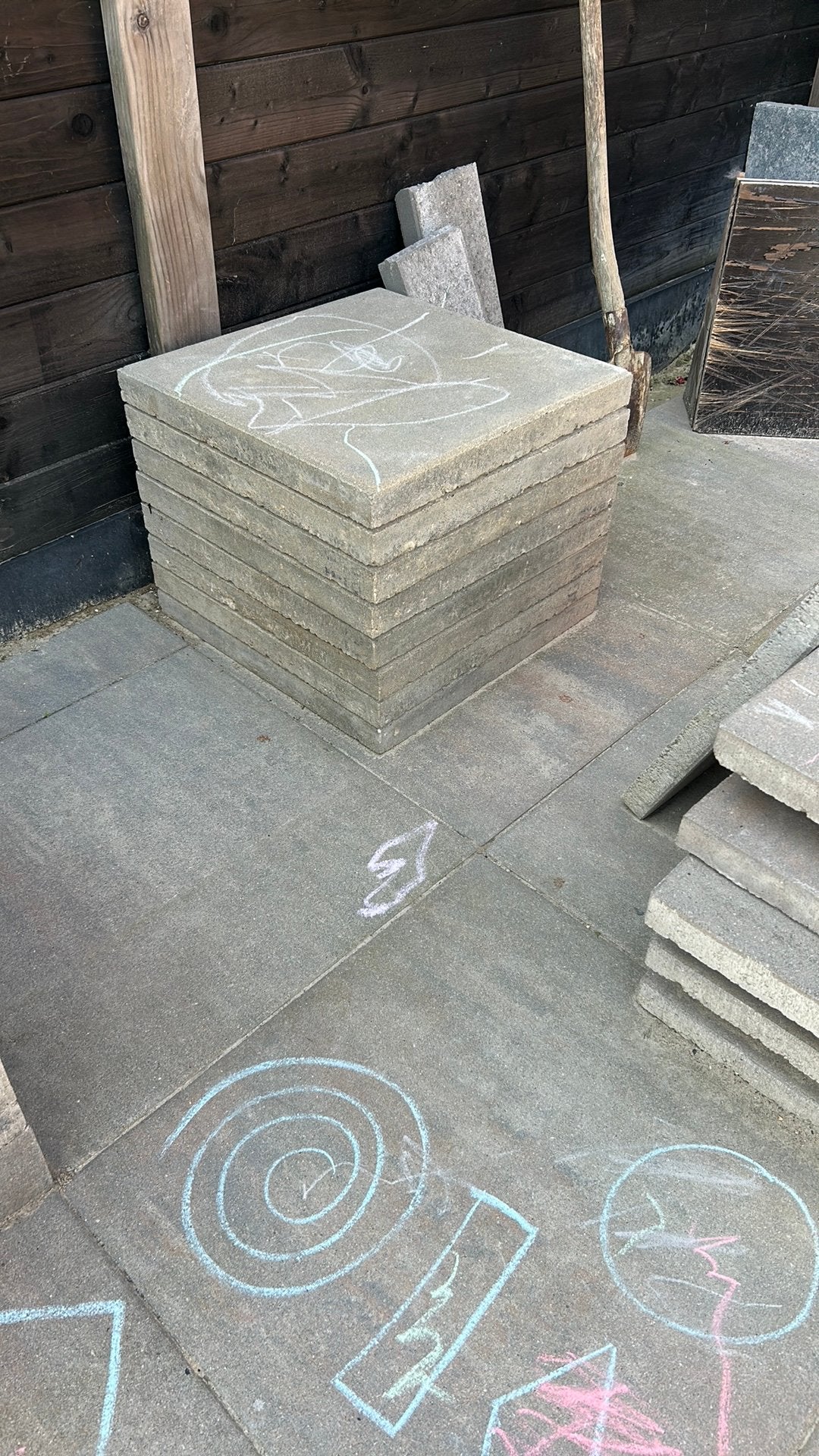 Gratis tegels, Tuin en Terras, Tegels en Klinkers, Ophalen, Zo goed als nieuw, Beton, Terrastegels