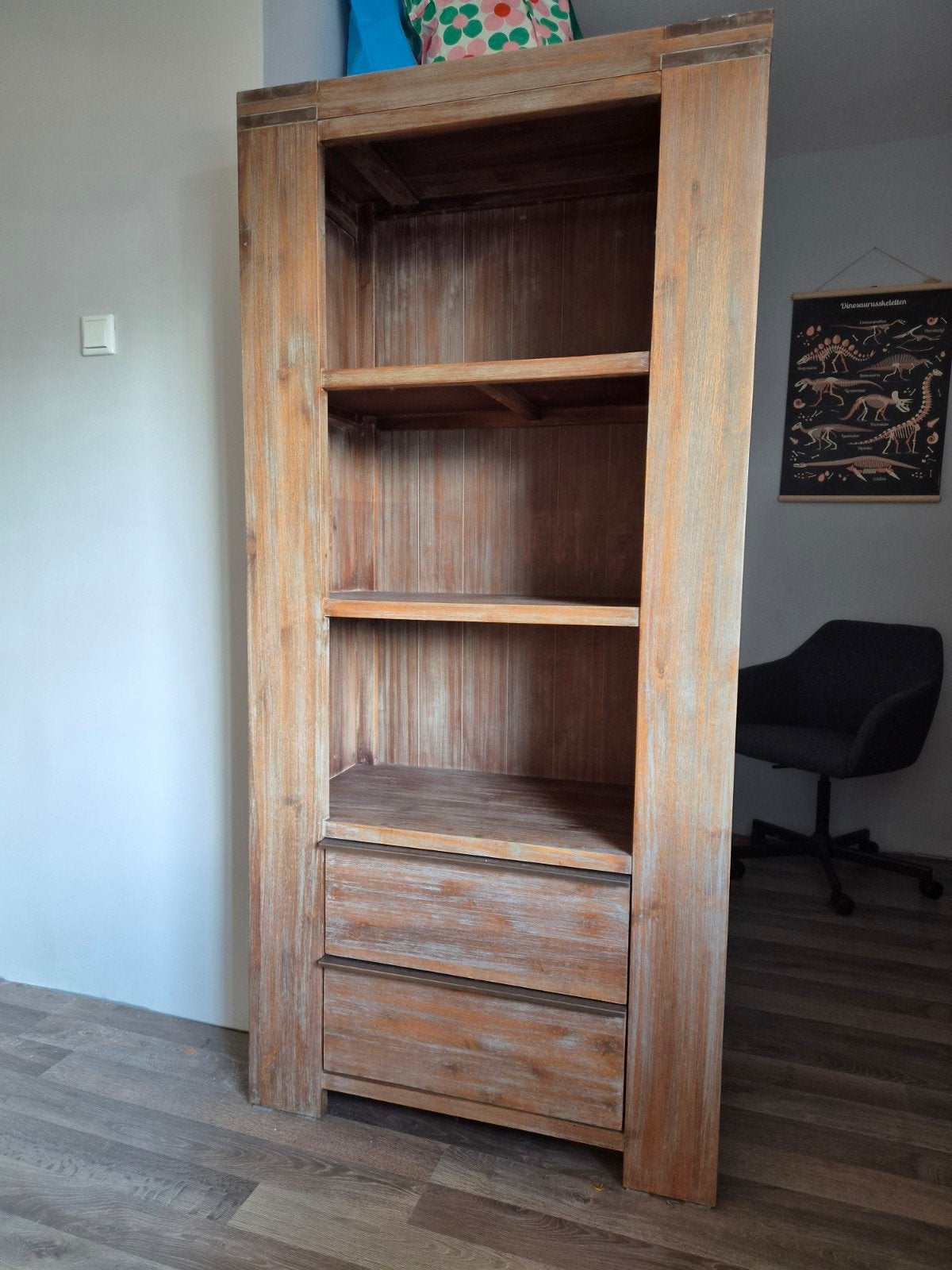 Zware kwaliteit houten kast met lades en planken, Huis en Inrichting, Ophalen, Met plank(en), Gebruikt, Rustiek