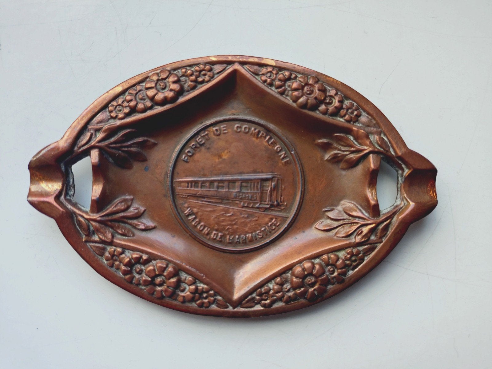 wo1 ww 1 1918 souvenir koperen asbak Compiègne l'armistice, Ophalen of Verzenden, Landmacht, Overige gebieden, Kunstobject