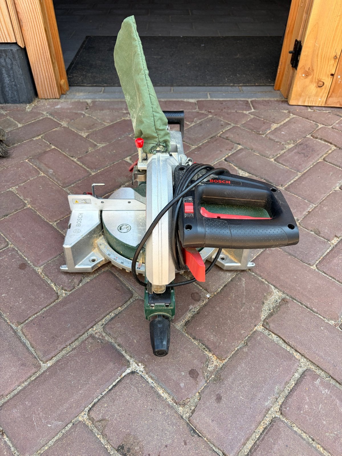 Bosch PCM 8 S Afkortzaag, Ophalen, Gebruikt, 600 tot 1200 watt, Afkortzaag