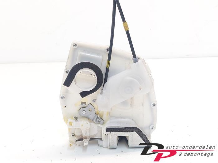 Deurslot Mechaniek 4Deurs rechts-achter van een Suzuki Swift, Auto-onderdelen, Gebruikt, -, -, Ophalen of Verzenden