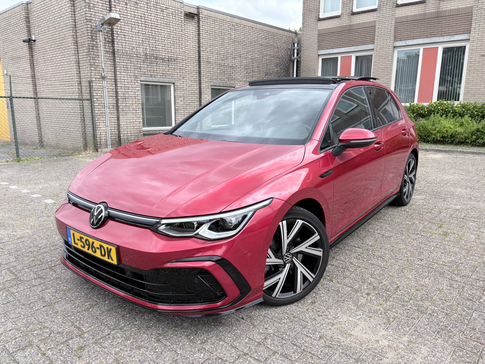 Volkswagen Golf 1.5etsi 3xR-line panorama dak camera, 1498 cc, 4 cilinders, 150 pk, Dealer onderhouden