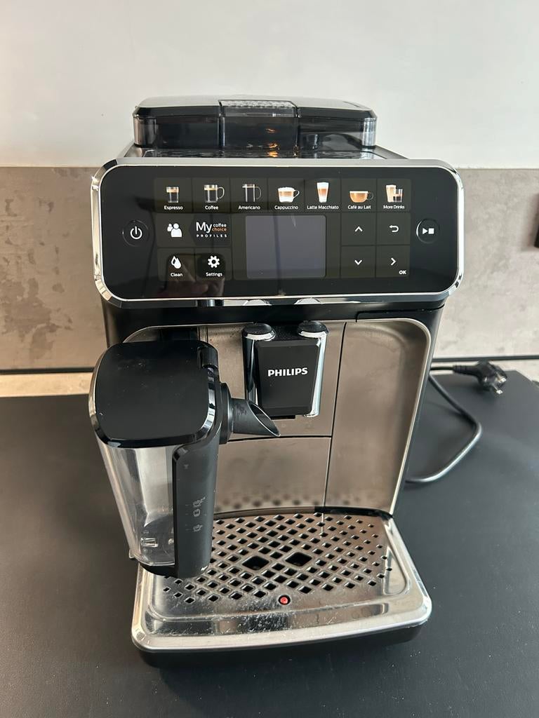 Philips Koffiemachine 5400 - zo goed als nieuw, Witgoed en Apparatuur, Koffiezetapparaten, Zo goed als nieuw, Koffiebonen, Koffiemachine
